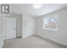 70 ROYAL CRESCENT - 32