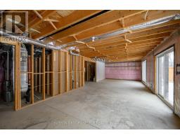 70 ROYAL CRESCENT - 34