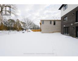 70 ROYAL CRESCENT - 39