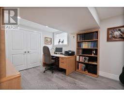 16 FOXBOROUGH PLACE - 30