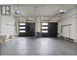 16 FOXBOROUGH PLACE - 32