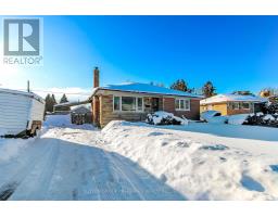 45 JASPER CRESCENT - 2