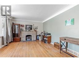 45 JASPER CRESCENT - 3