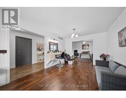 16 CLASSIC CRESCENT - 16