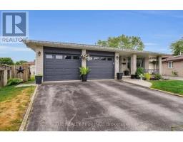 16 CLASSIC CRESCENT - 2