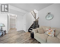 16 CLASSIC CRESCENT - 26