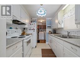 4 REDFORD DRIVE - 11