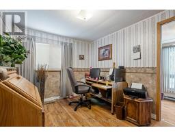 4 REDFORD DRIVE - 29