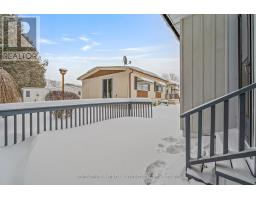 4 REDFORD DRIVE - 32