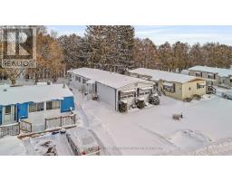 4 REDFORD DRIVE - 34