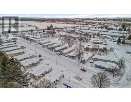 4 REDFORD DRIVE - 36