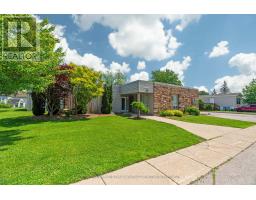 4 REDFORD DRIVE - 40