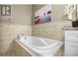 1206 - 250 PALL MALL STREET - 28