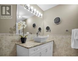 1206 - 250 PALL MALL STREET - 29