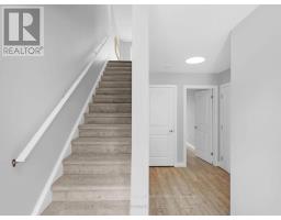 18 - 349 SOUTHDALE ROAD E - 7