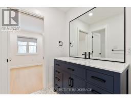 247 VICTORIA STREET - 30