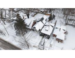 247 VICTORIA STREET - 45