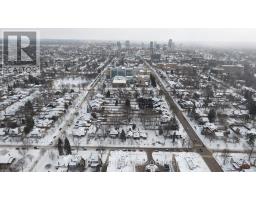 247 VICTORIA STREET - 48