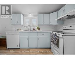 16 CENTRE STREET - 11