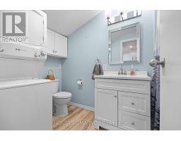 16 CENTRE STREET - 13