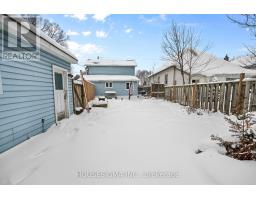 16 CENTRE STREET - 19