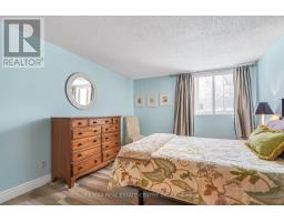 110 - 570 PROUDFOOT LANE - 19