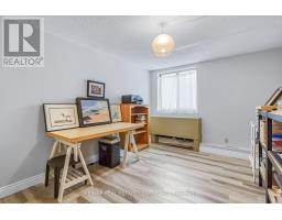 110 - 570 PROUDFOOT LANE - 23