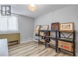 110 - 570 PROUDFOOT LANE - 24