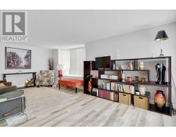 110 - 570 PROUDFOOT LANE - 7