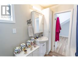 413 ELLIS AVENUE - 12