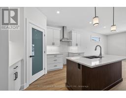 45 AYRSHIRE AVENUE - 5