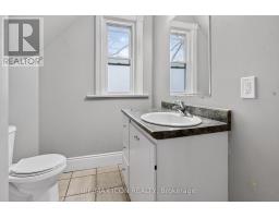 720 QUEENS AVENUE - 18