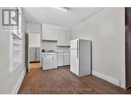 720 QUEENS AVENUE - 22