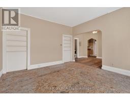 720 QUEENS AVENUE - 29