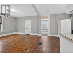 720 QUEENS AVENUE - 6