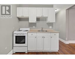 720 QUEENS AVENUE - 9