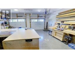 22910 HIGHBURY AVENUE N - 44