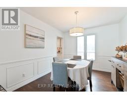 16 ACORN CRESCENT - 10