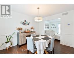 16 ACORN CRESCENT - 11