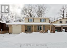 16 ACORN CRESCENT - 2