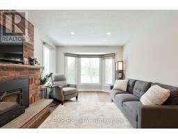 16 ACORN CRESCENT - 20