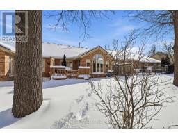 7 - 1331 COMMISSIONERS ROAD W - 42