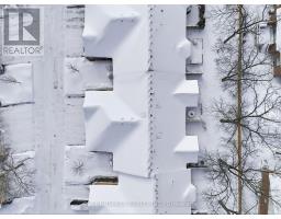 7 - 1331 COMMISSIONERS ROAD W - 46