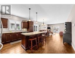 272 WALNUT STREET - 7