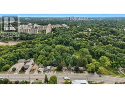 577 WONDERLAND ROAD N - 39