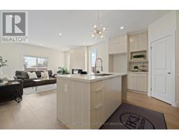 52 MOONLIGHT COURT - 10