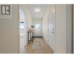 52 MOONLIGHT COURT - 5