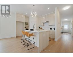 52 MOONLIGHT COURT - 7