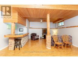 55 MELANIE DRIVE E - 27