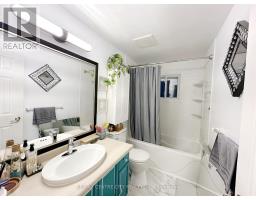 18 CORINTH COURT - 12